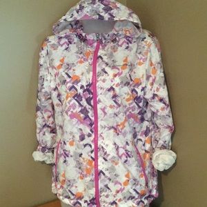 Water repellent windbreaker